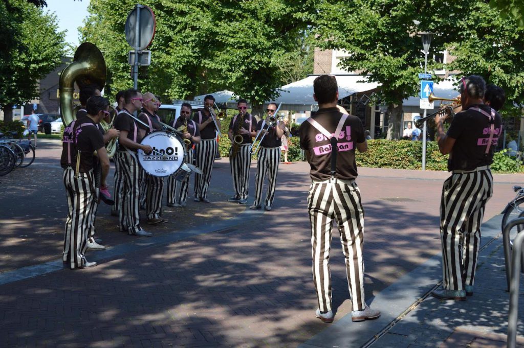 Jazz band in the middle of the street in Wijchen